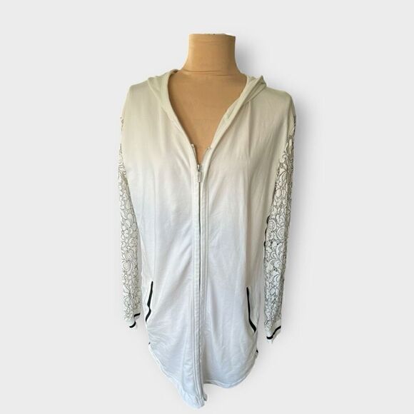 Esqualo Jackets & Blazers - Vintage Esqualo Women’s Small White Embroidered Full Zip Jacket Coat Hooded
